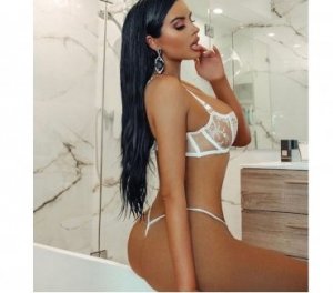 Ahouva escorts in Raleigh, NC